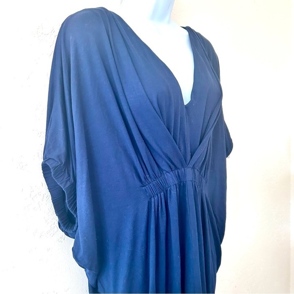 TRINA TURK Ruched V Neck Tunic Top Dress Beach Swim Cover Navy Size 8 - Picture 3 of 9
